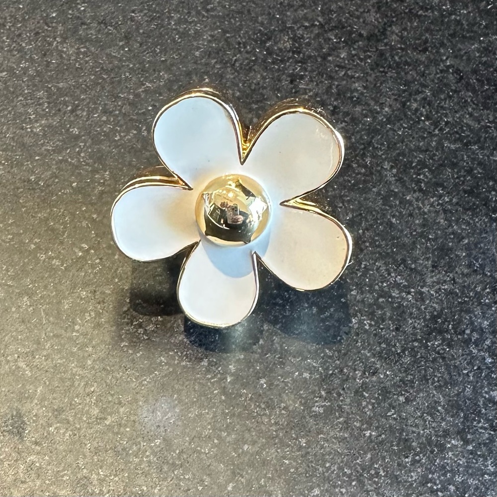 Marc Jacobs Daisy Solid Perfume Ring - image 3
